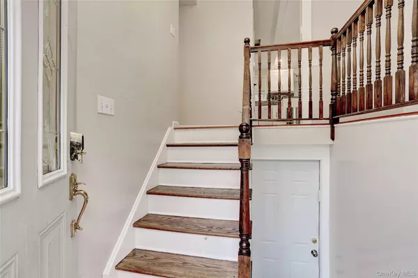 Monsey, NY 10952,35 Regina RD