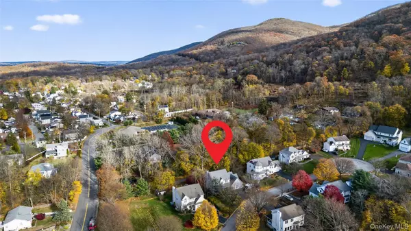 Beacon, NY 12508,9 Exeter CIR