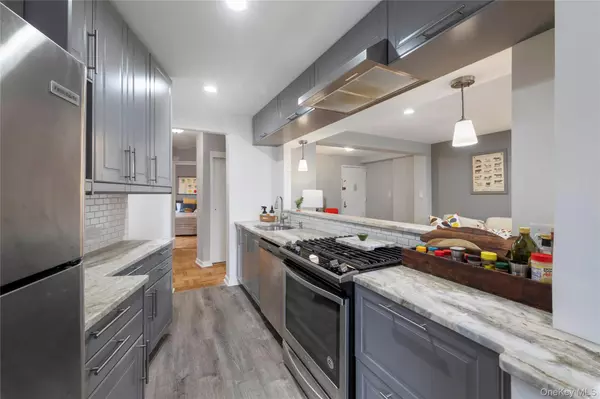 Bronx, NY 10471,255 Fieldston TER #2L