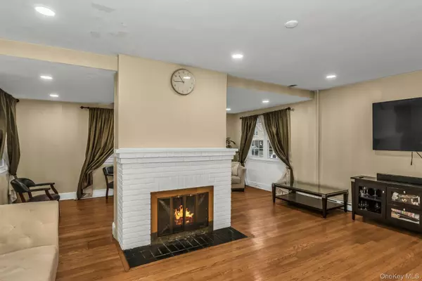 Garden City, NY 11530,55 Willow ST