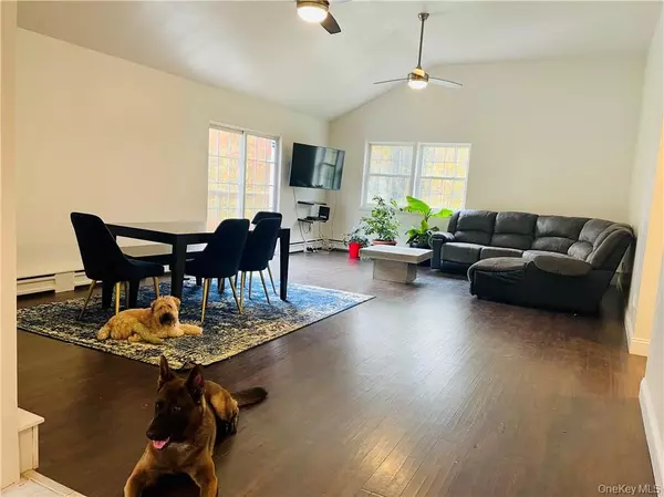 Warwick, NY 10990,50 Continental RD