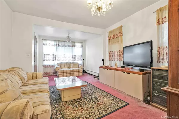 South Ozone Park, NY 11420,10930 128th ST