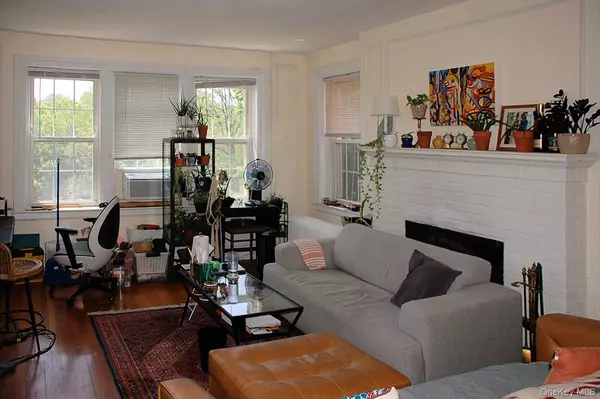 White Plains, NY 10603,83 N Broadway #3E