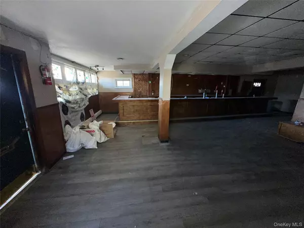 Inwood, NY 11096,205 Sheridan BLVD