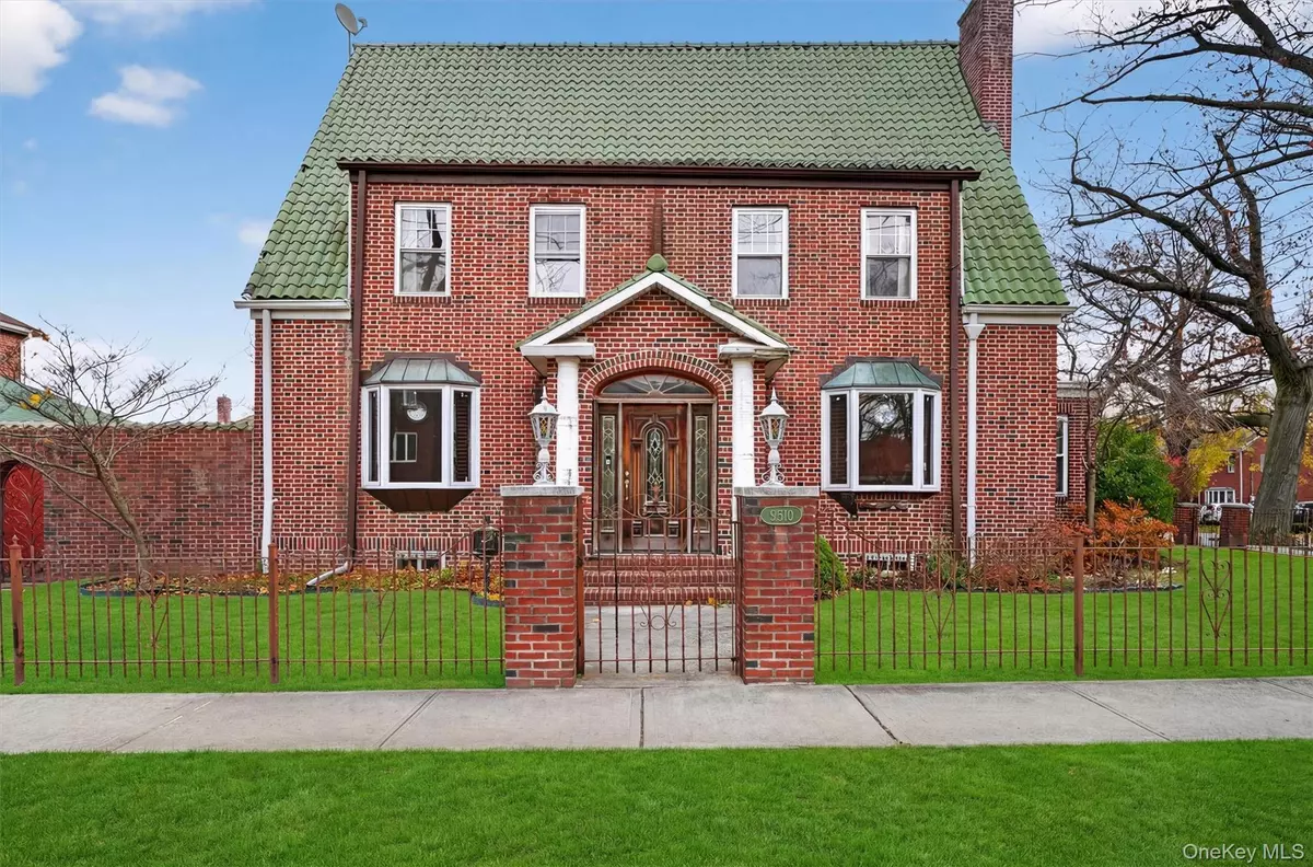 Bronx, NY 10469,2300 Gunther AVE