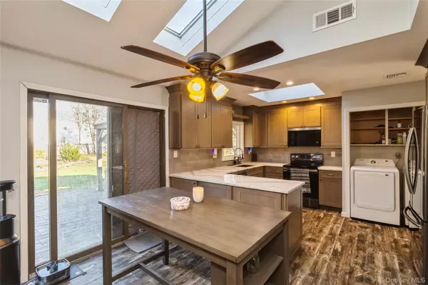 Mount Sinai, NY 11766,68 Oleeta RD