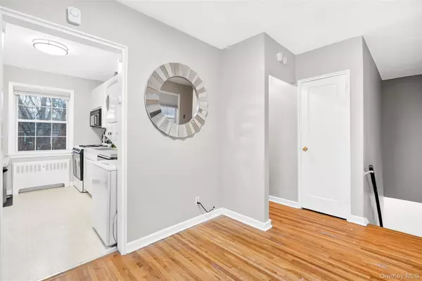 Hartsdale, NY 10530,3 Fieldstone DR #88