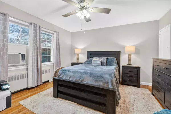 Hartsdale, NY 10530,3 Fieldstone DR #88