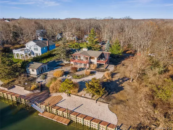 Southold, NY 11971,630 Tarpon DR