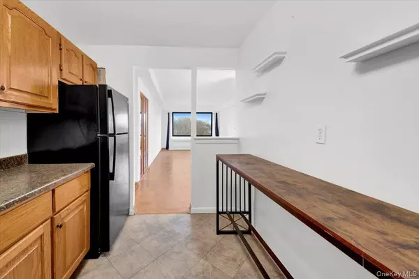 White Plains, NY 10603,25 Lake ST #7H