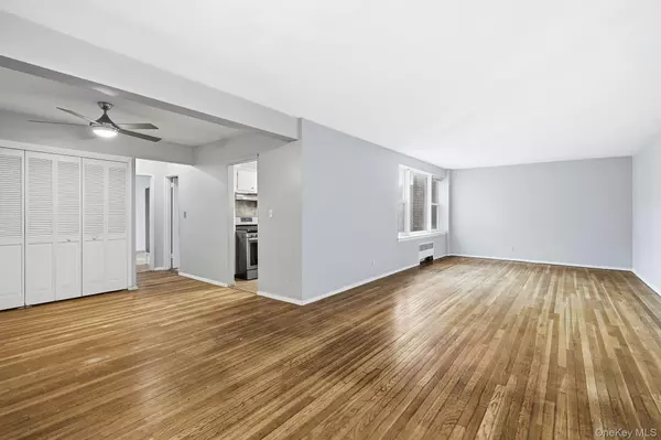 Bronxville, NY 10708,65 Durham RD #3F