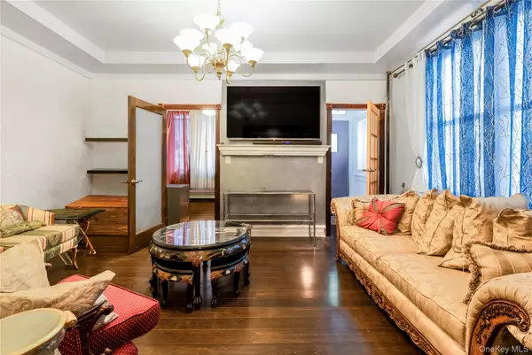 Brooklyn, NY 11203,853 E 49th ST