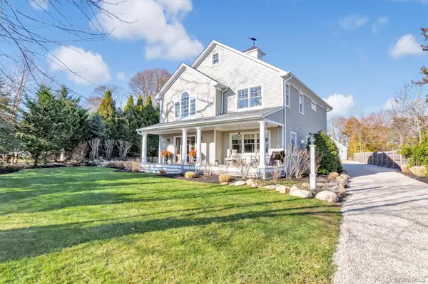 East Moriches, NY 11940,17 Maple AVE