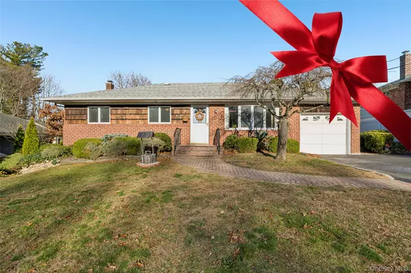 Huntington Station, NY 11746,6 Silver AVE