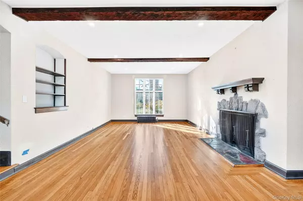 White Plains, NY 10605,5 Seymour PL