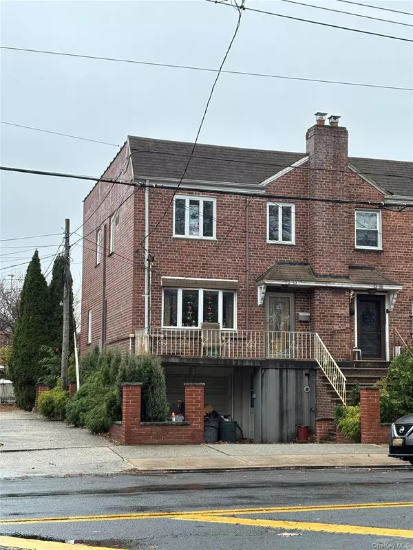 Middle Village, NY 11379,7210 Juniper BLVD