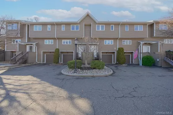 75 Village GN, Bardonia, NY 10954