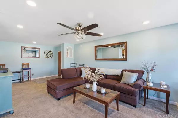 Farmingdale, NY 11735,210 Fulton ST #2C