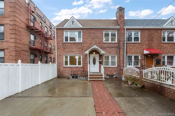 9141 195th ST, Hollis, NY 11423