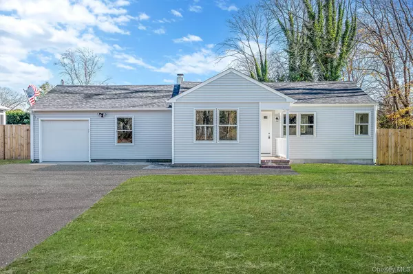 East Patchogue, NY 11772,27 Lyman RD