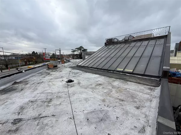 South Ozone Park, NY 11420,109-09 rockaway blvd