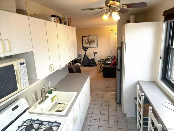 Douglaston, NY 11362,245-48 62nd AVE #Upper 2/3BR