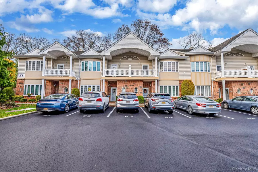 66 Sarah CT, Amityville, NY 11701