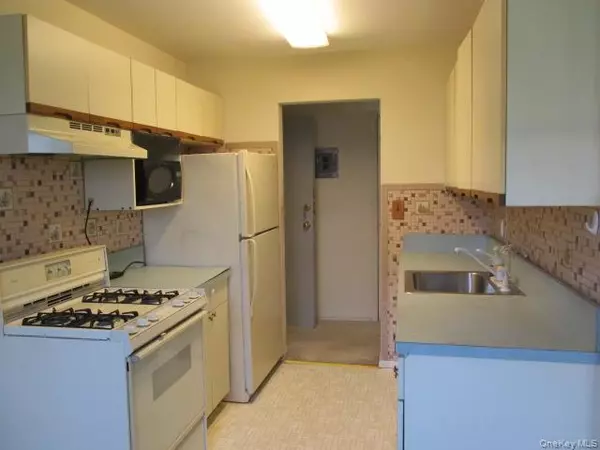 Patchogue, NY 11772,260 Waverly AVE #52