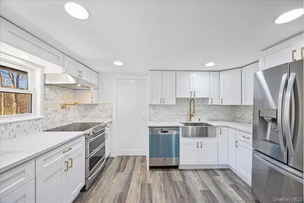 West Harrison, NY 10604,144 Old Lake ST