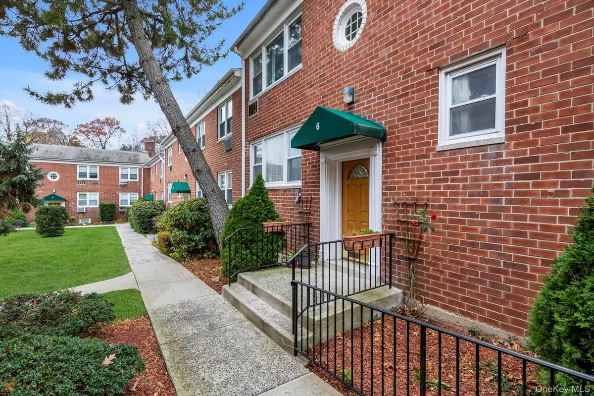 New Rochelle, NY 10805,643 Pelham RD #6D