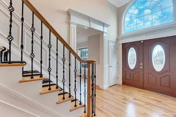 Hicksville, NY 11801,134 10 th ST