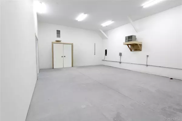 137 Montauk, Westhampton, NY 11977