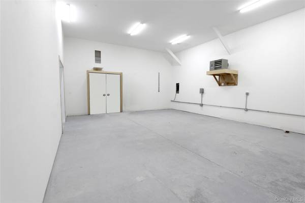 Westhampton, NY 11977,137 Montauk