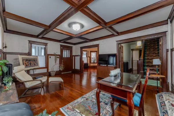 Port Ewen, NY 12466,306-308 Broadway