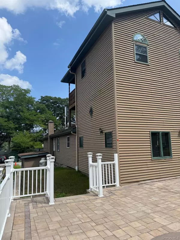 Monroe, NY 10950,22 Elm RD