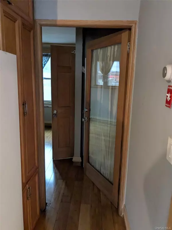 Shirley, NY 11967,50 Beatrice DR