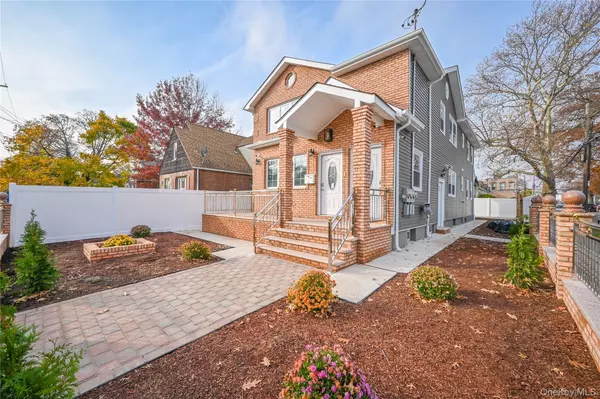 Saint Albans, NY 11412,198-19 118th AVE