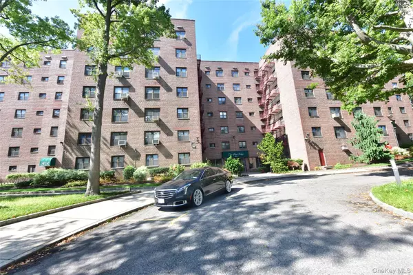 86-70 Francis Lewis BLVD #A46, Queens Village, NY 11427