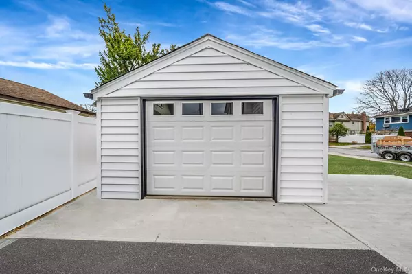 Baldwin, NY 11510,2929 Yale PL