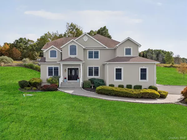 Campbell Hall, NY 10916,11 Dorian WAY