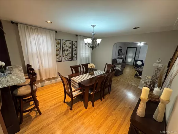 Glendale, NY 11385,7817 64th ST