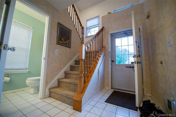 Middletown, NY 10940,87 Kensington WAY