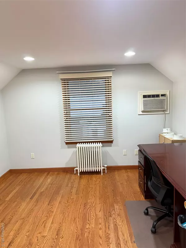 Riverhead, NY 11901,420 Osborn AVE