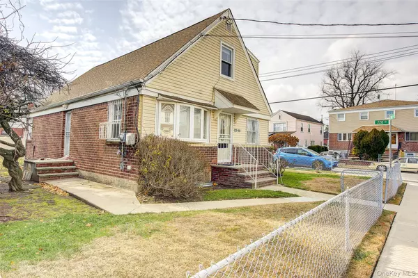 Cambria Heights, NY 11429,220-04 103rd AVE