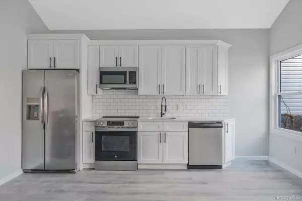 Brooklyn, NY 11208,224 Amber ST