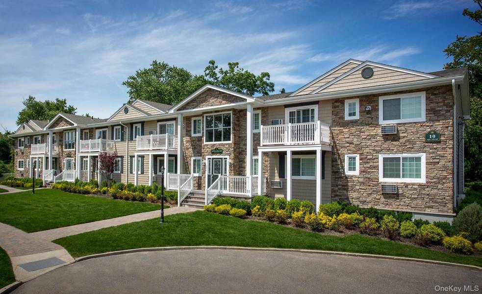 250 River AVE #142, Patchogue, NY 11772