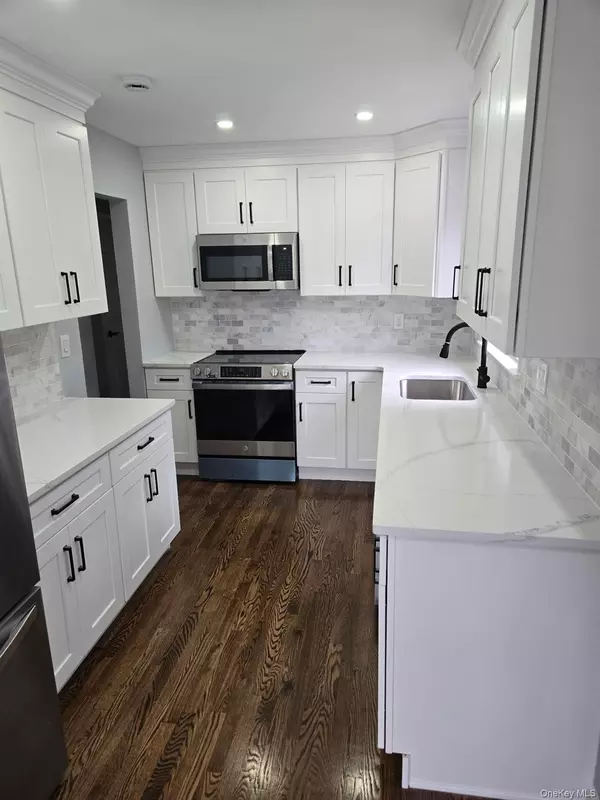 West Hempstead, NY 11552,321 Oakford ST