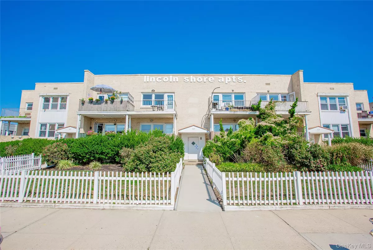 Long Beach, NY 11561,325 Shore RD #1F