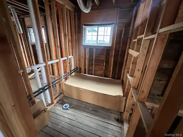 Jamaica, NY 11434,159-18 134th AVE