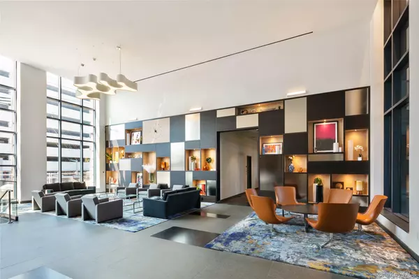 Mineola, NY 11501,199 2nd St #E902